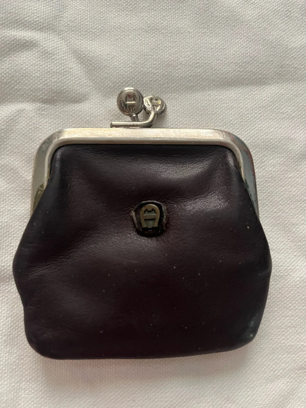 Etienne Aigner vintage rare  Kiss-Lock Coin Purse - Dark Brown Leather